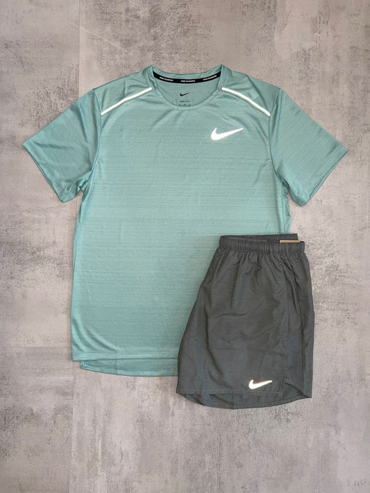 NIKE MINERAL SET